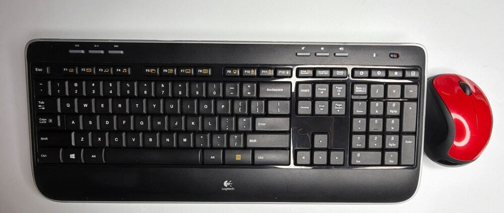 Logitech K520 Wireless Keyboard W/ USB Unifying Receiver & Mouse Red M310